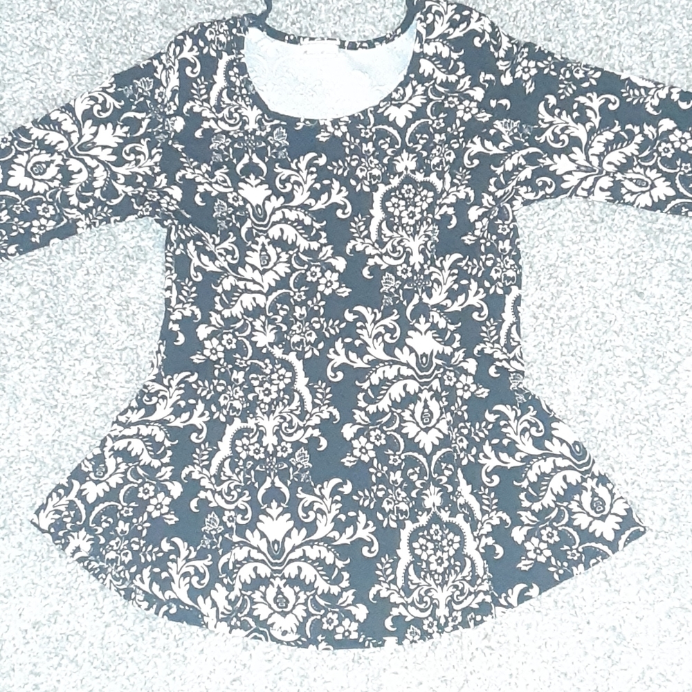 Medium "fashion magazine" shirt